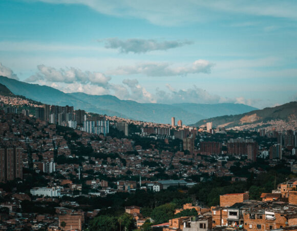 6 experiencias únicas que vivir cerca de Medellín y conectarnos con la naturaleza.