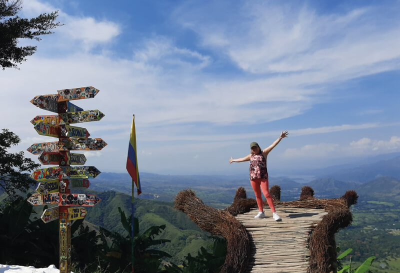 Tour al Mirador de la Mano del Gigante desde Neiva